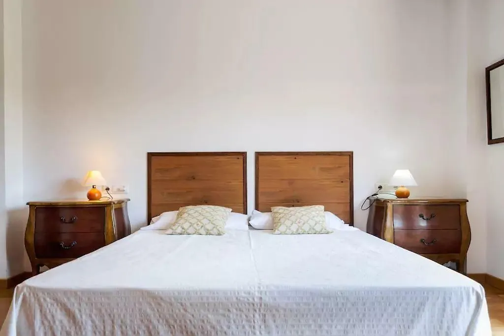 Bed and Breakfast Ca La Gloria Vilabertrán Frühstückspension